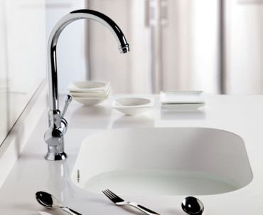 Яку стільницю краще вибрати на кухню?